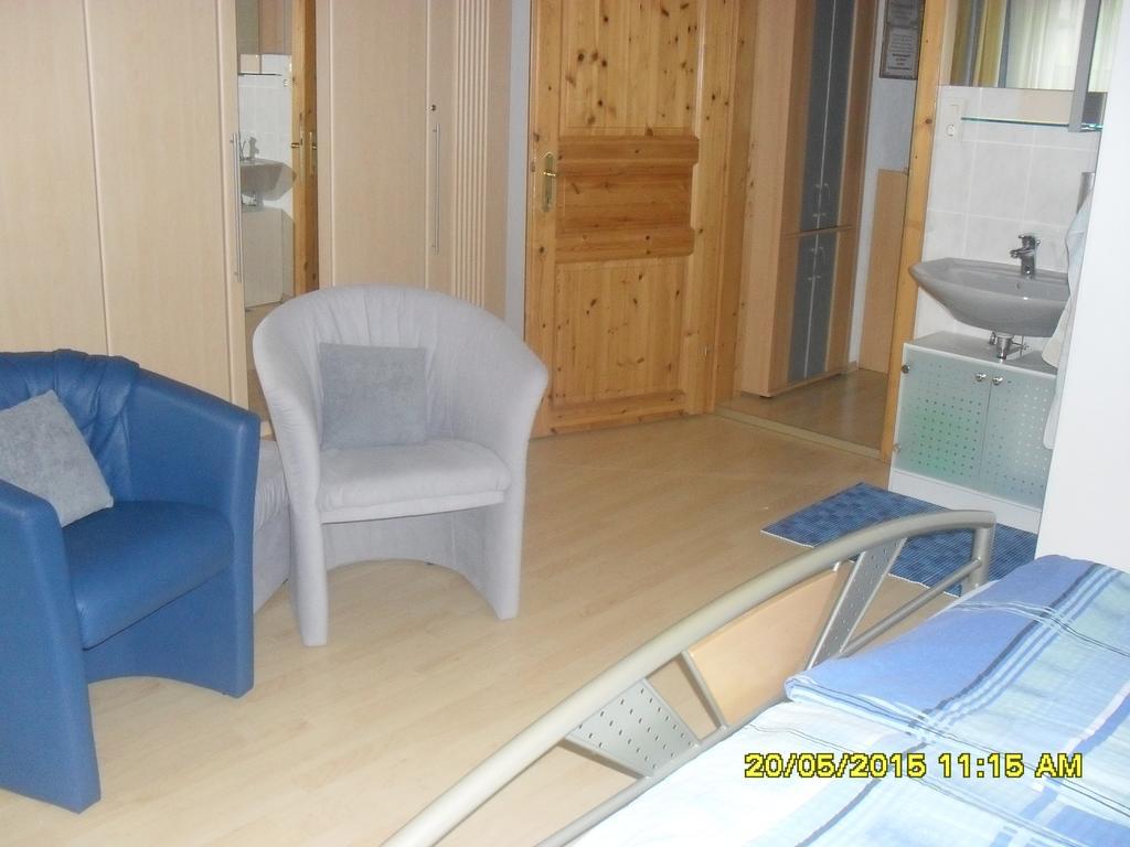 Ferienwohnung Stricker Obertraun Pokoj fotografie